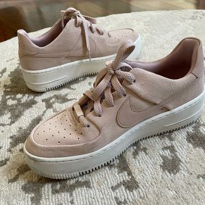 Nike Air Force 1 - Platform Blush Pink Sneaker